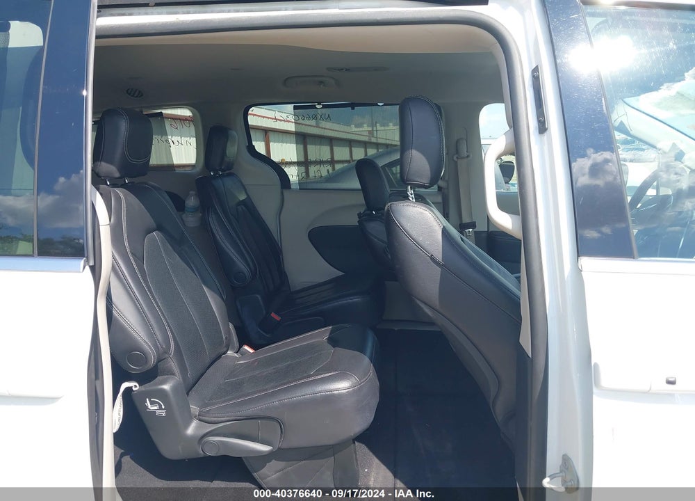 2022 CHRYSLER PACIFICA TOURING L VIN: 2C4RC1BGXNR215395