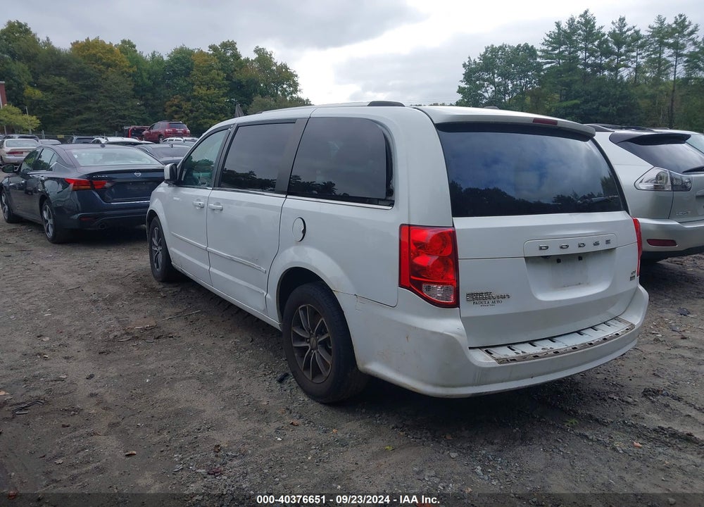 2017 DODGE GRAND CARAVAN SXT VIN: 2C4RDGCG2HR666551