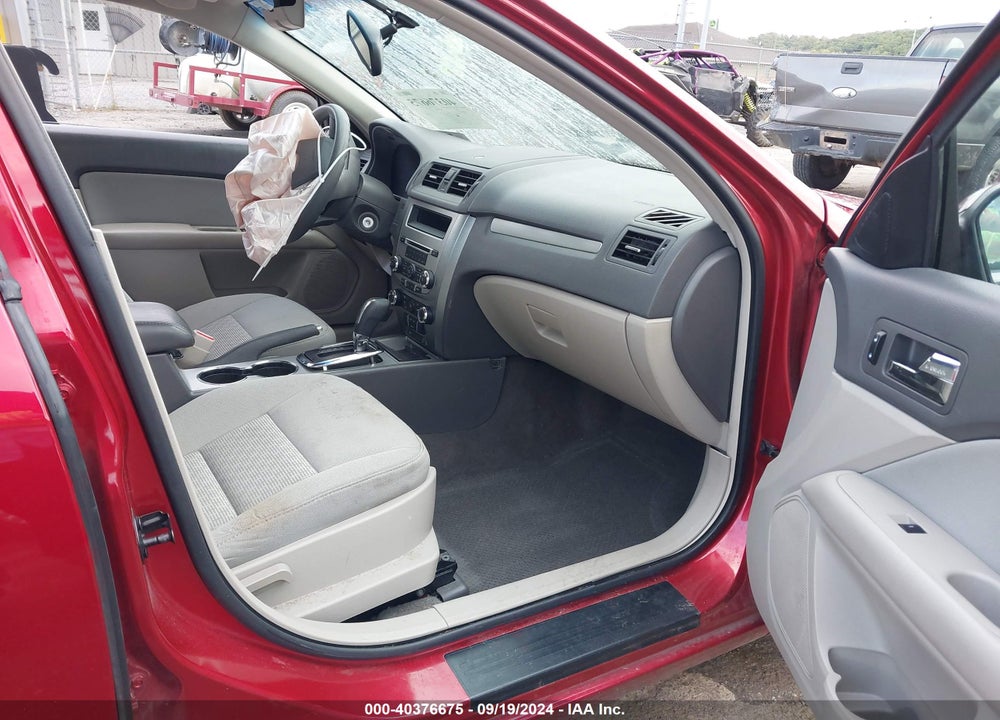 2011 FORD FUSION SE VIN: 3FAHP0HA3BR333958