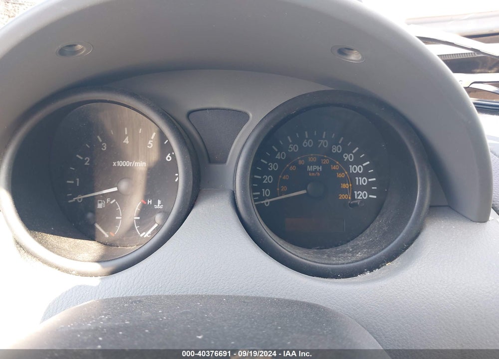 2004 CHEVROLET AVEO LS VIN: KL1TJ526X4B216626
