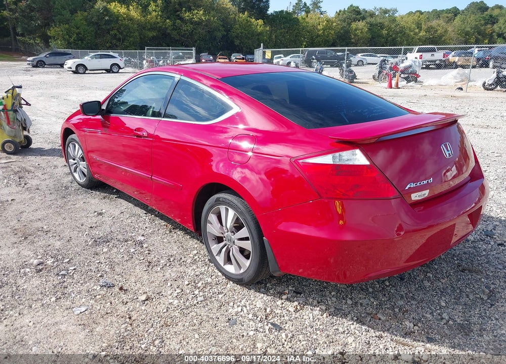 2010 HONDA ACCORD 2.4 EX VIN: 1HGCS1B74AA011748