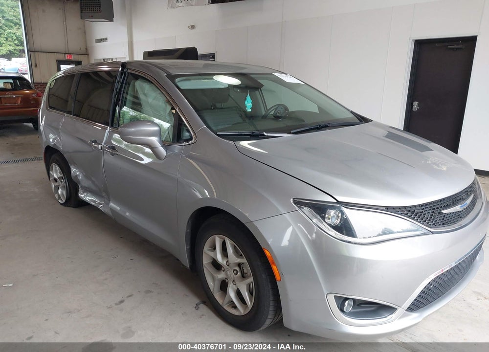 2019 CHRYSLER PACIFICA TOURING PLUS VIN: 2C4RC1FG9KR666730