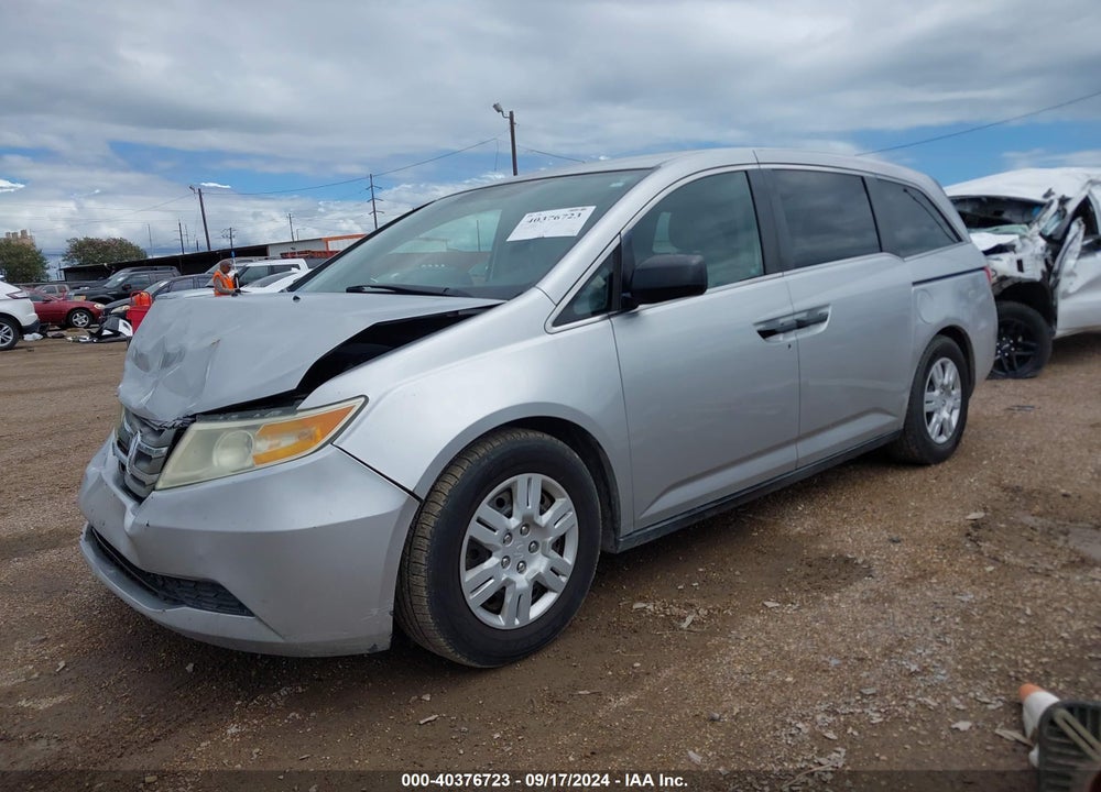 2011 HONDA ODYSSEY LX VIN: 5FNRL5H26BB015219