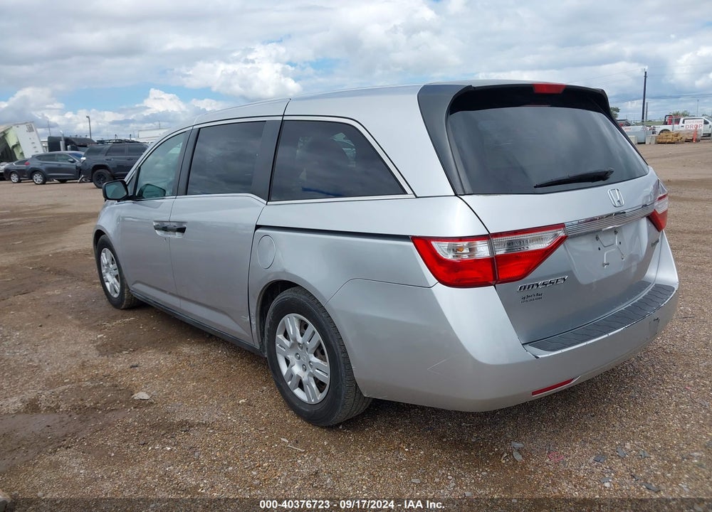 2011 HONDA ODYSSEY LX VIN: 5FNRL5H26BB015219