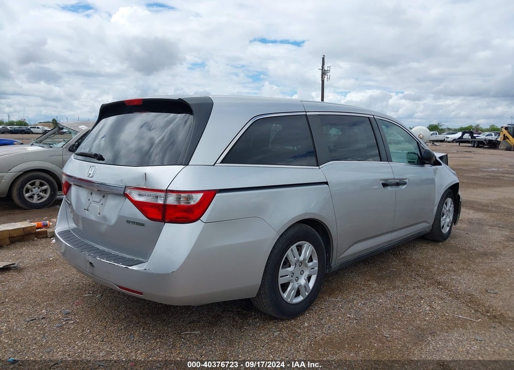 2011 HONDA ODYSSEY LX VIN: 5FNRL5H26BB015219
