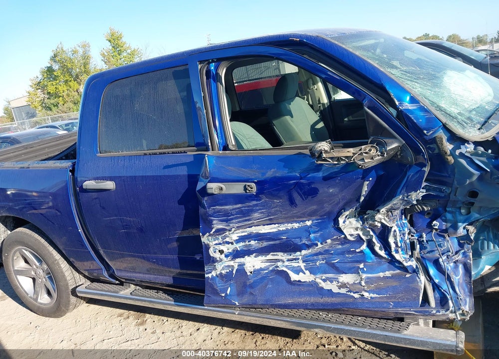 2015 RAM 1500 EXPRESS VIN: 1C6RR7KTXFS502466