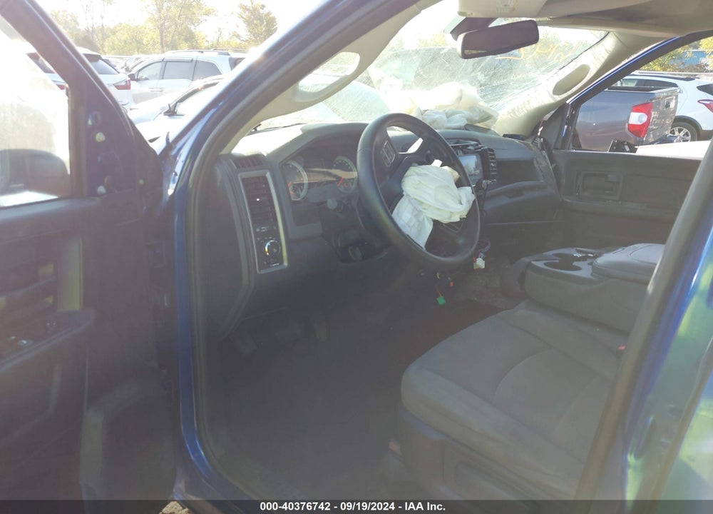 2015 RAM 1500 EXPRESS VIN: 1C6RR7KTXFS502466