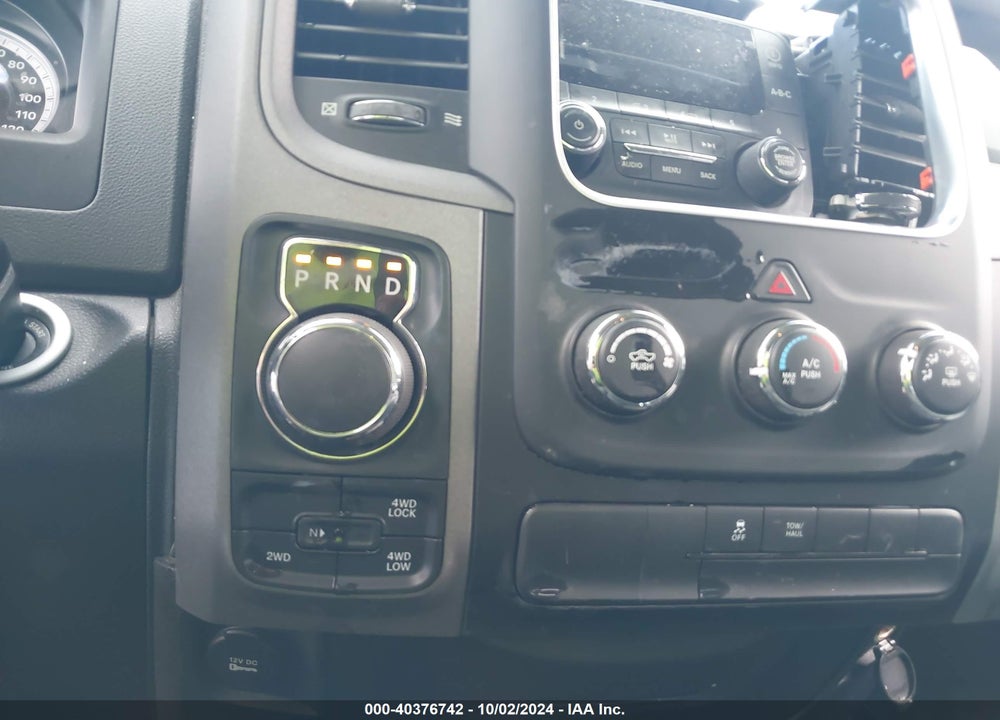 2015 RAM 1500 EXPRESS VIN: 1C6RR7KTXFS502466