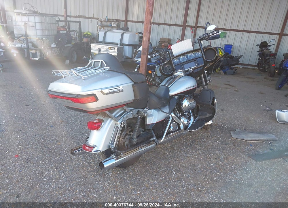 2015 HARLEY-DAVIDSON FLHTKL ULTRA LIMITED LOW VIN: 1HD1KKL16FB675863