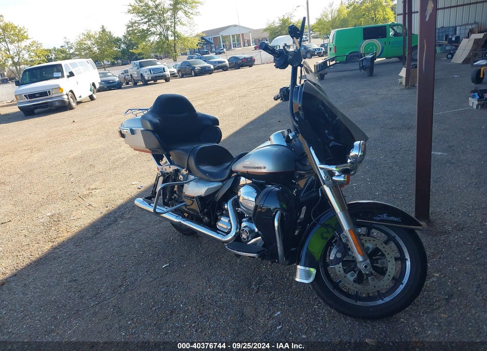 2015 HARLEY-DAVIDSON FLHTKL ULTRA LIMITED LOW VIN: 1HD1KKL16FB675863