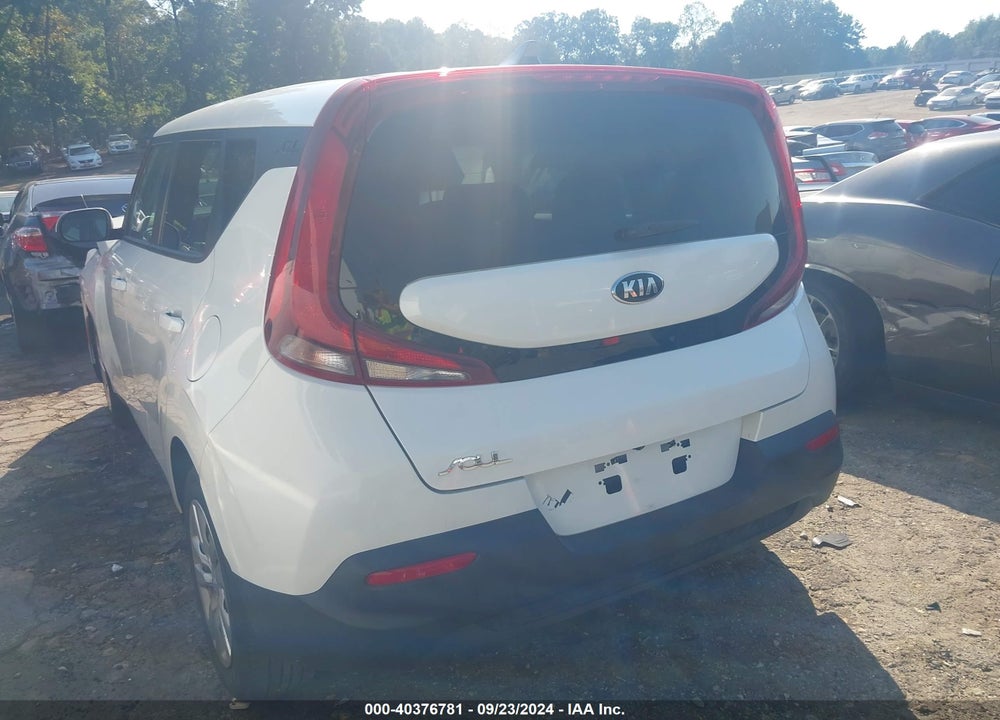 2020 KIA SOUL LX VIN: KNDJ23AU7L7060466