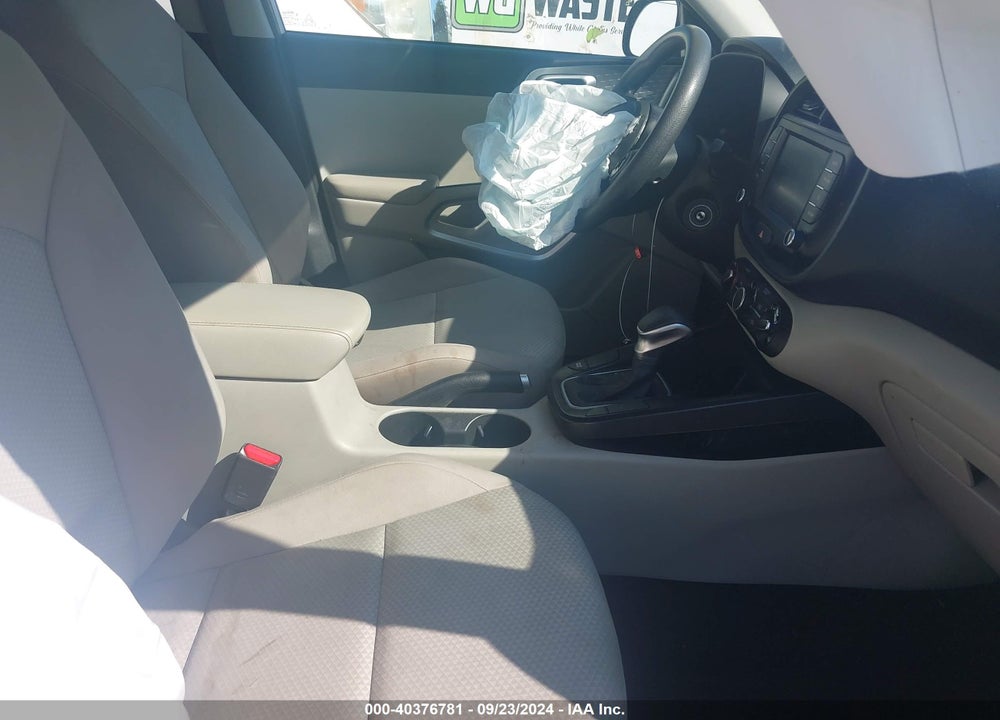 2020 KIA SOUL LX VIN: KNDJ23AU7L7060466