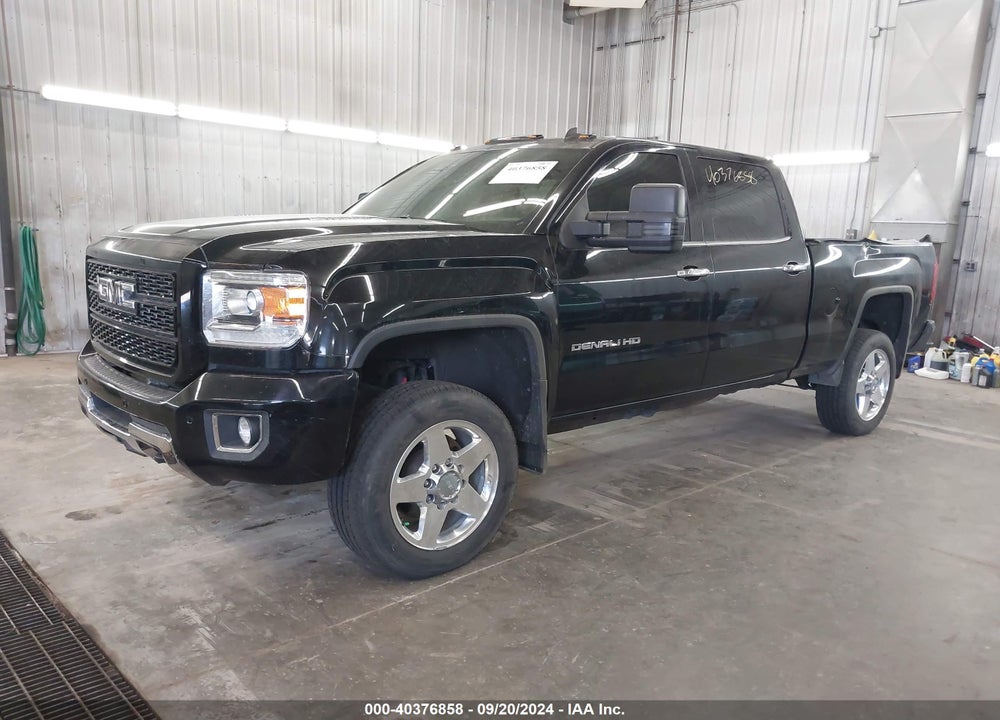 2015 GMC SIERRA 2500HD DENALI VIN: 1GT120E86FF101384