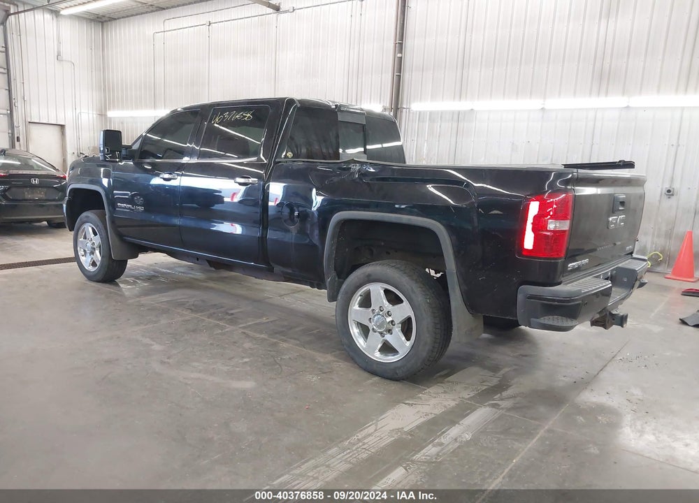 2015 GMC SIERRA 2500HD DENALI VIN: 1GT120E86FF101384