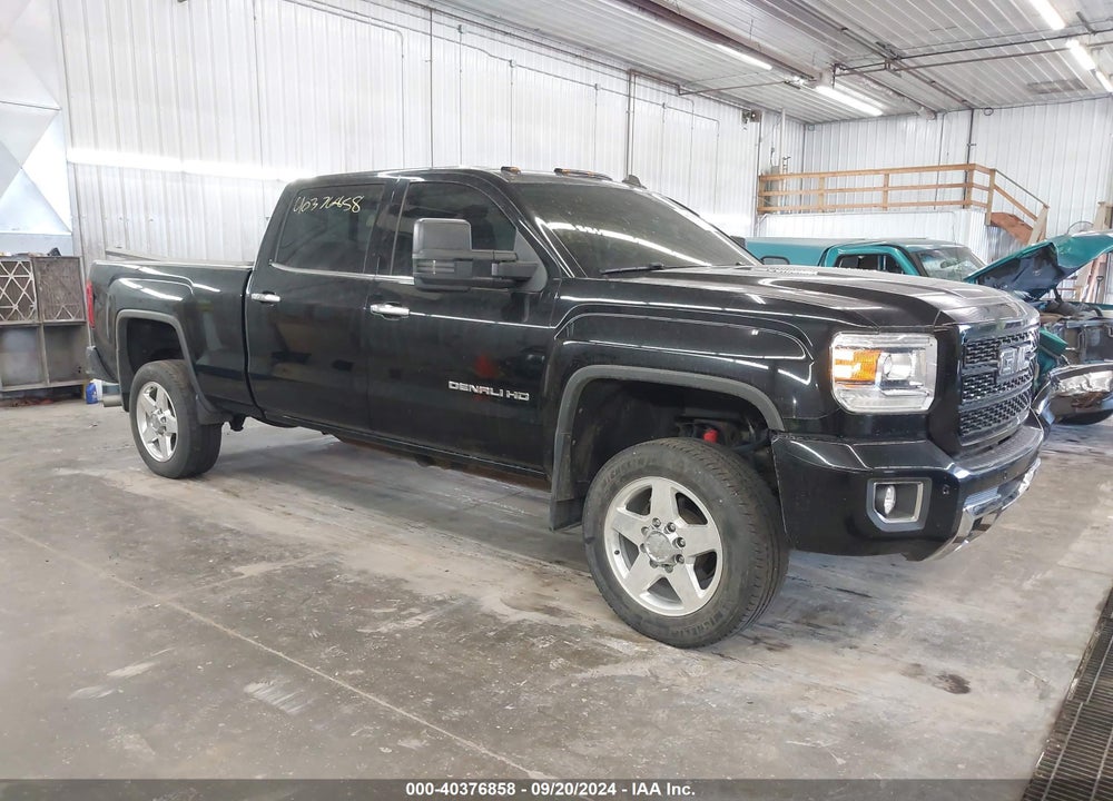 2015 GMC SIERRA 2500HD DENALI VIN: 1GT120E86FF101384
