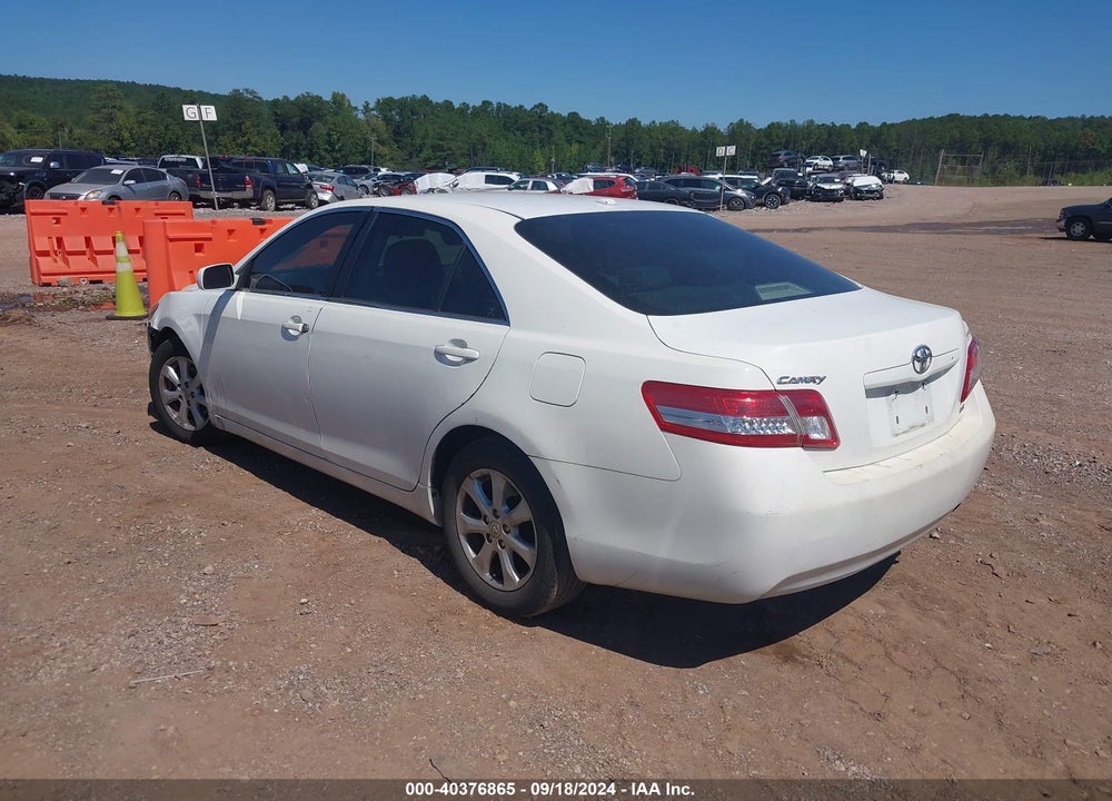 2011 TOYOTA CAMRY LE VIN: 4T1BF3EK1BU637523