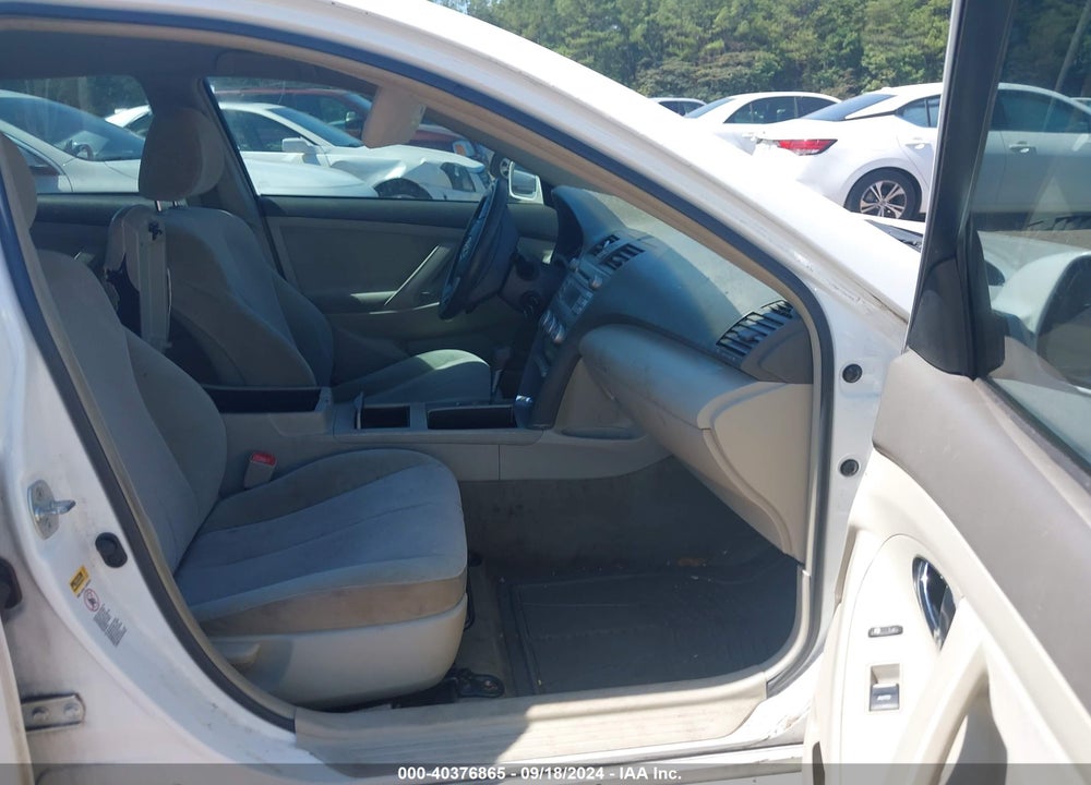 2011 TOYOTA CAMRY LE VIN: 4T1BF3EK1BU637523