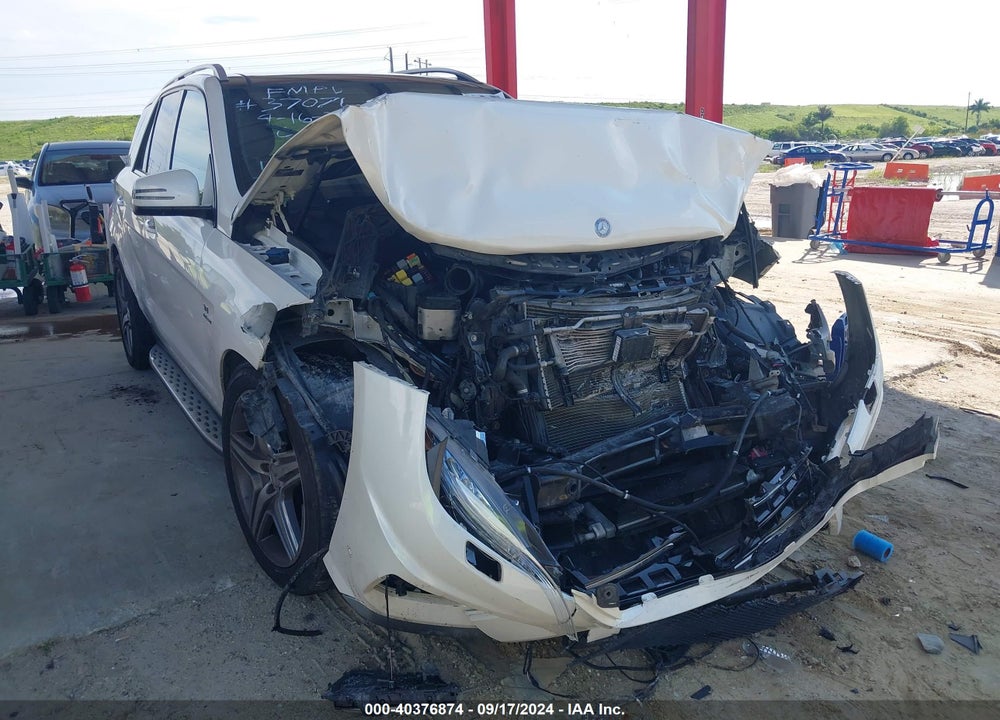 2014 MERCEDES-BENZ ML 63 AMG 4MATIC VIN: 4JGDA7EBXEA363159