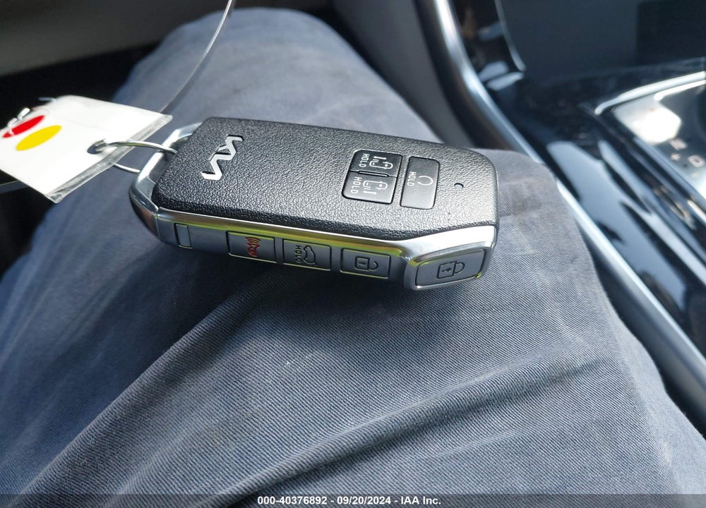 2024 KIA CARNIVAL MPV SX PRESTIGE VIN: KNDNE5H3XR6364567