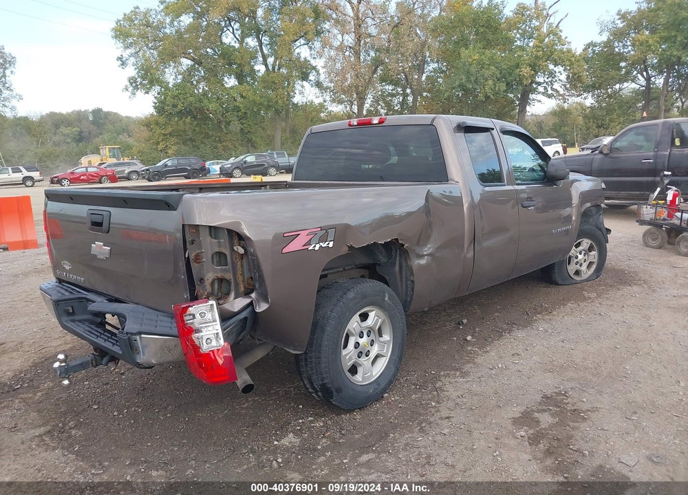 2007 CHEVROLET SILVERADO 1500 LT2 VIN: 2GCEK19J071582830