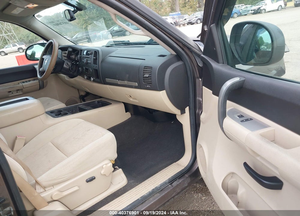 2007 CHEVROLET SILVERADO 1500 LT2 VIN: 2GCEK19J071582830