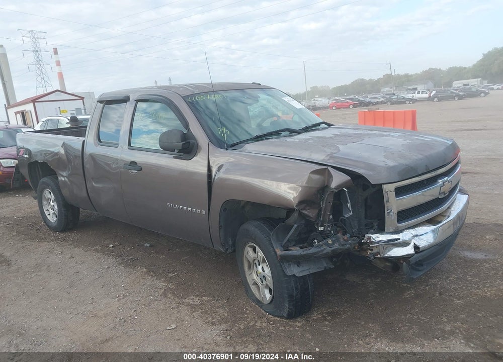 2007 CHEVROLET SILVERADO 1500 LT2 VIN: 2GCEK19J071582830