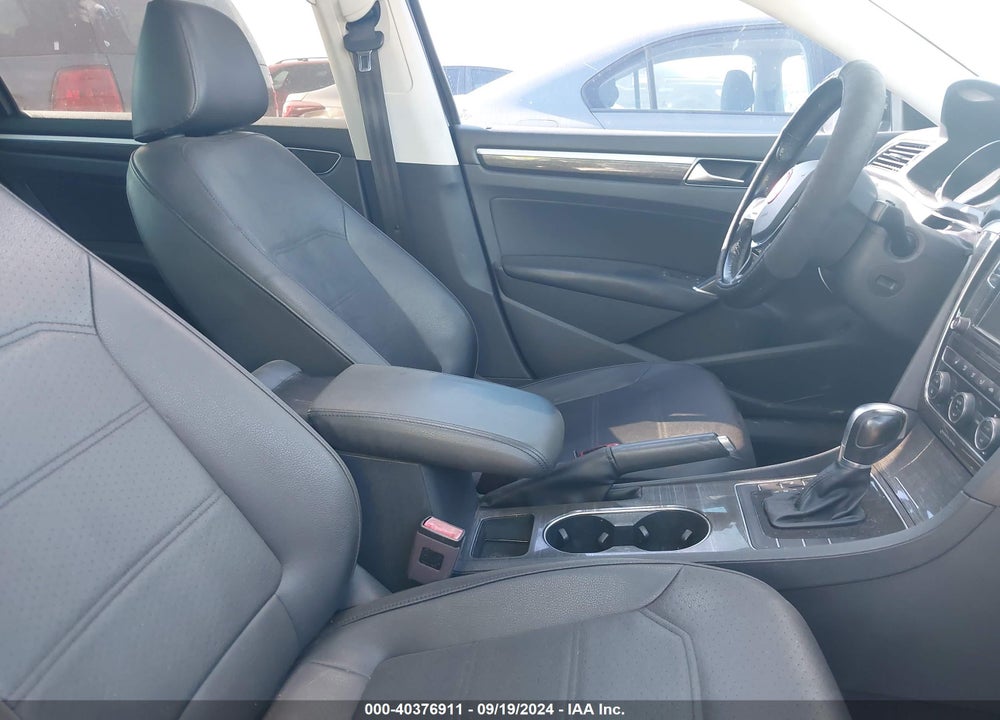 2018 VOLKSWAGEN PASSAT 2.0T SE VIN: 1VWBA7A37JC014188