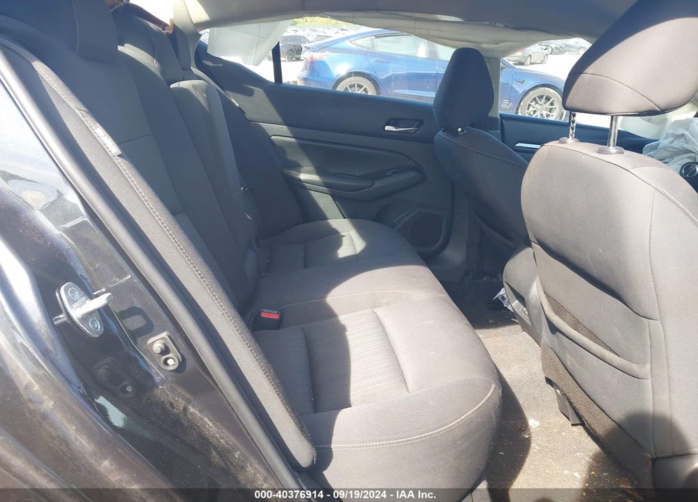 2021 NISSAN ALTIMA SV FWD VIN: 1N4BL4DV5MN388483