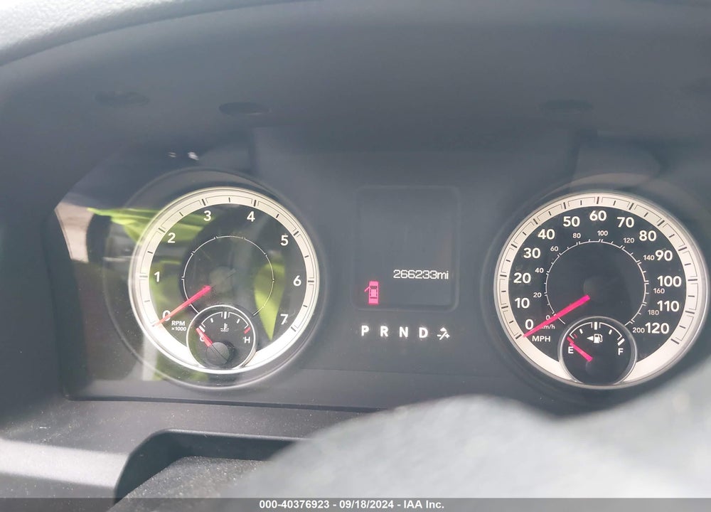 2013 RAM 1500 SLT VIN: 1C6RR6GG8DS523576