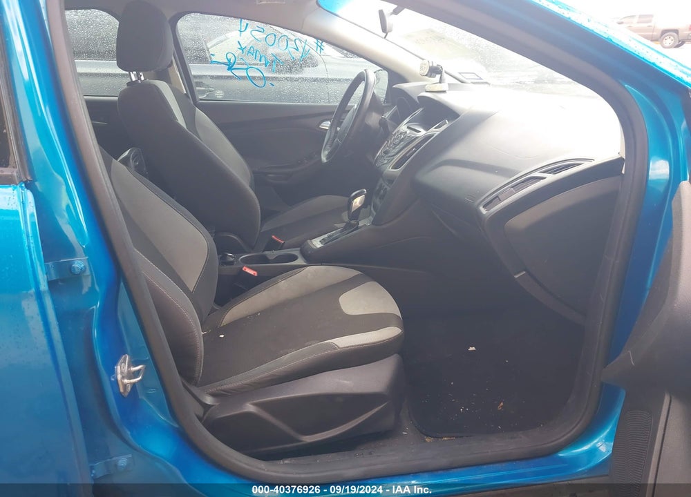 2014 FORD FOCUS SE VIN: 1FADP3F28EL430054