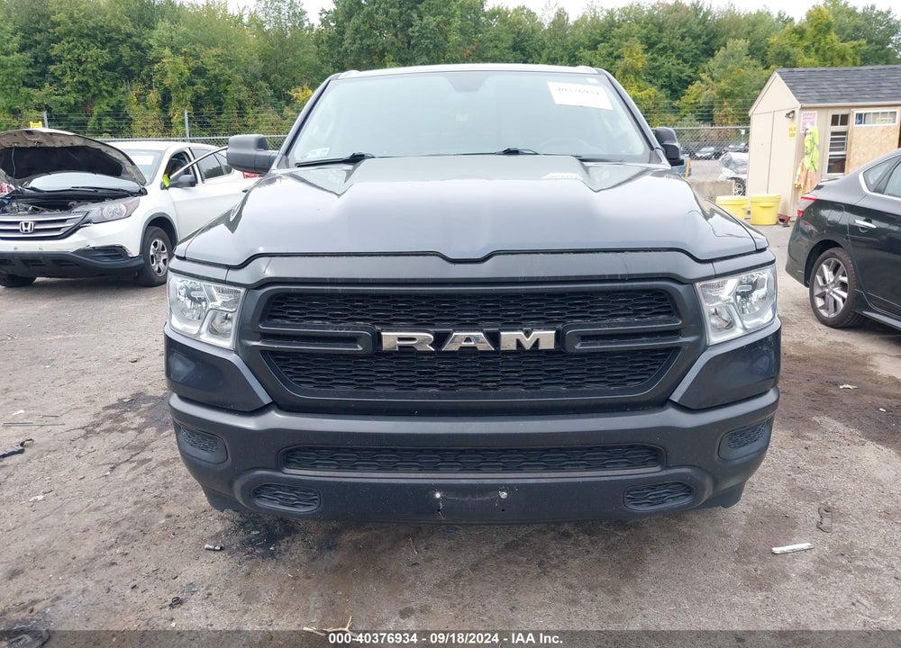 2020 RAM 1500 TRADESMAN QUAD CAB 4X4 6'4 BOX VIN: 1C6RRFCG4LN386543