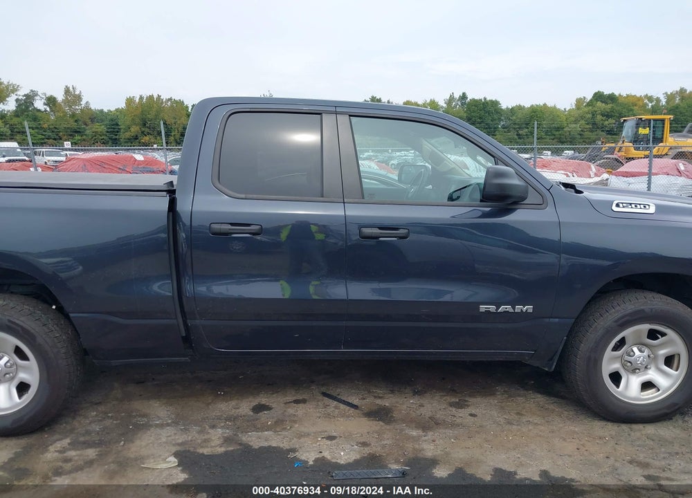 2020 RAM 1500 TRADESMAN QUAD CAB 4X4 6'4 BOX VIN: 1C6RRFCG4LN386543
