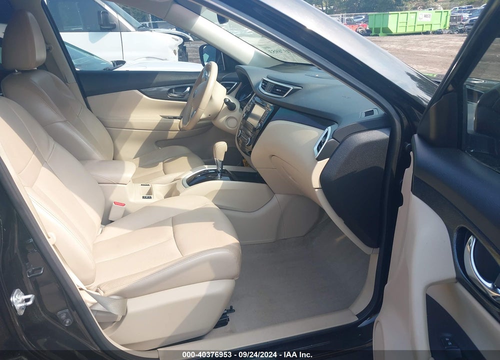 2014 NISSAN ROGUE SL VIN: 5N1AT2MT8EC765227