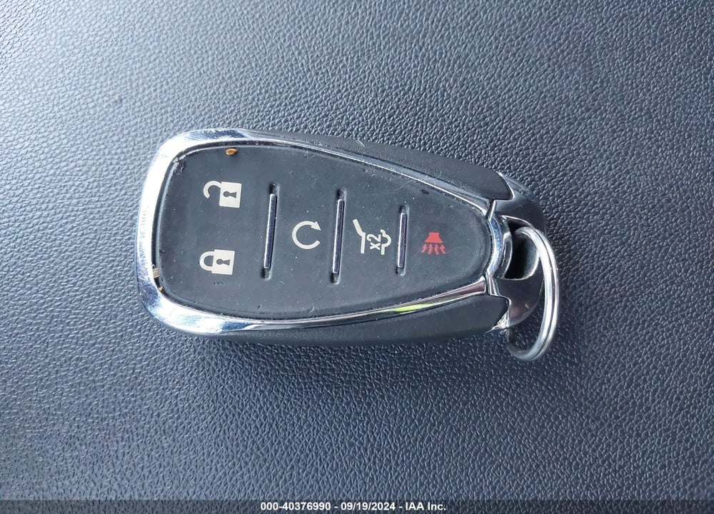 2018 CHEVROLET EQUINOX LT VIN: 2GNAXSEV7J6108891