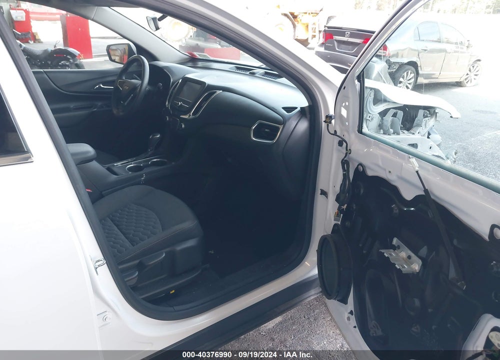 2018 CHEVROLET EQUINOX LT VIN: 2GNAXSEV7J6108891