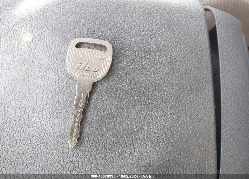 2006 CHEVROLET SILVERADO 1500 LT1 VIN: 2GCEK13Z561296940