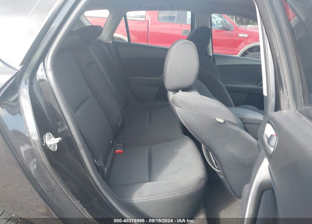 2011 MAZDA 3 S SPORT VIN: JM1BL1K66B1371717