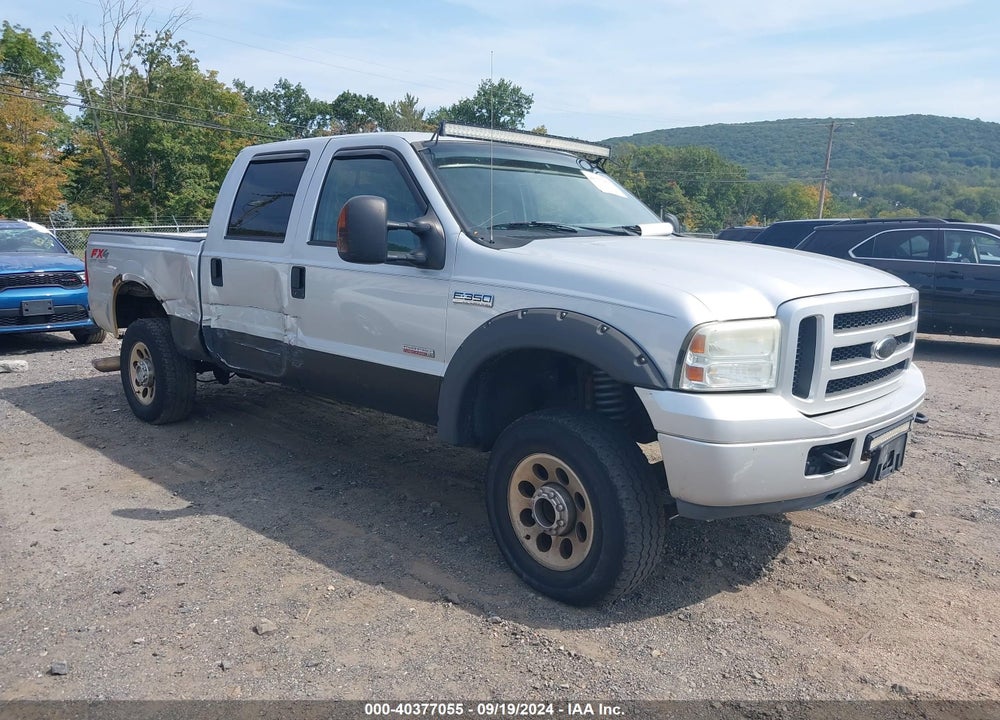 2005 FORD F-350 LARIAT/XL/XLT VIN: 1FTWW31PX5EB66171