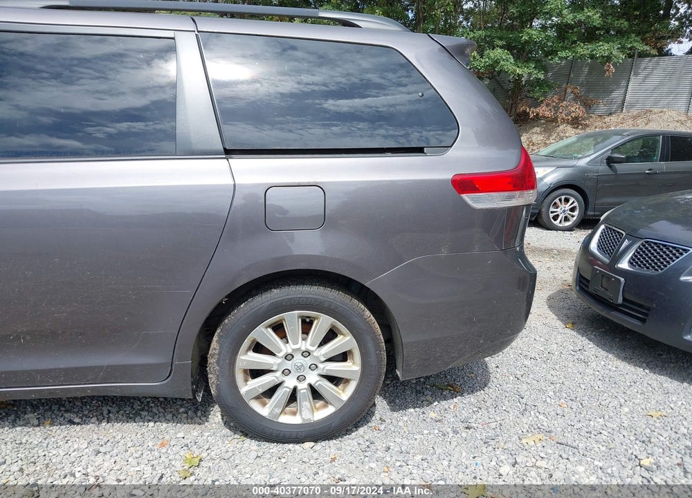 2012 TOYOTA SIENNA LE 7 PASSENGER VIN: 5TDJK3DC8CS039991