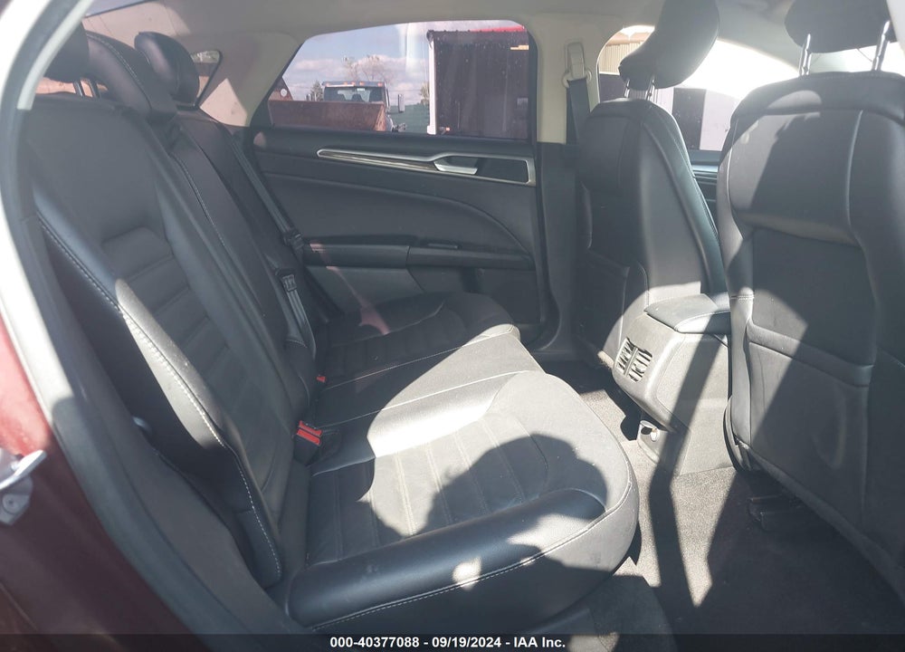 2017 FORD FUSION SE VIN: 3FA6P0HDXHR228215