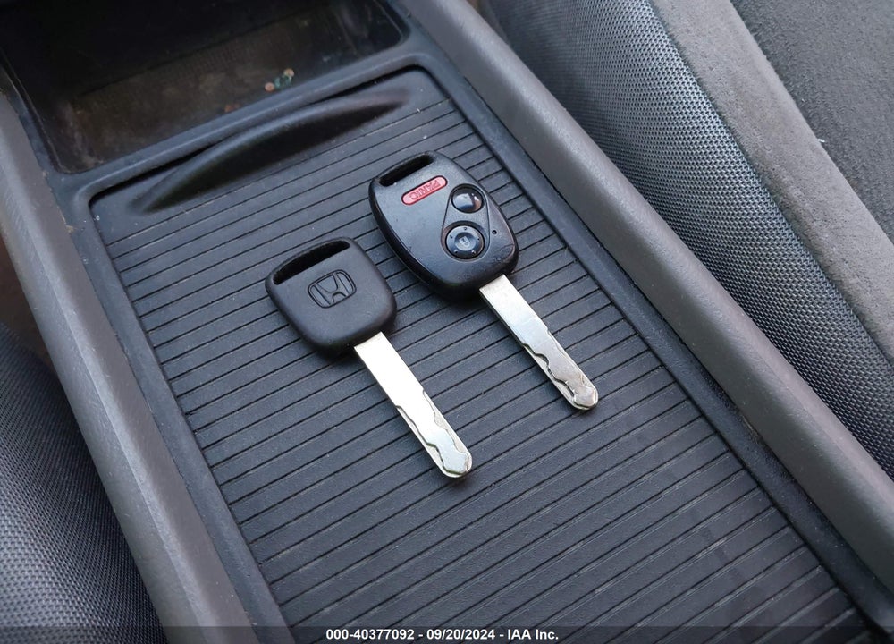 2007 HONDA CIVIC LX VIN: 1HGFA16507L084900