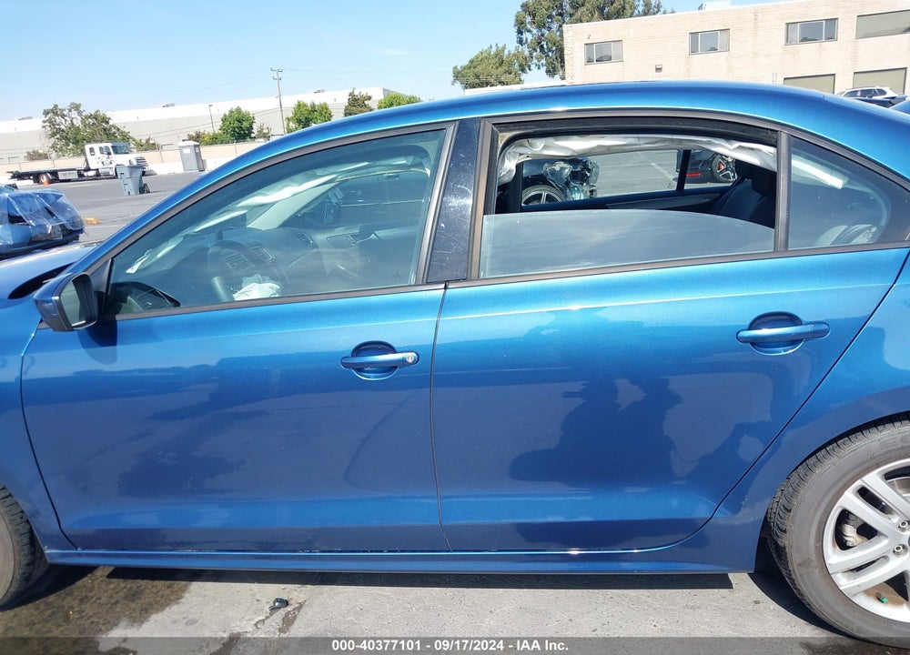 2018 VOLKSWAGEN JETTA 1.4T S VIN: 3VW2B7AJXJM236850