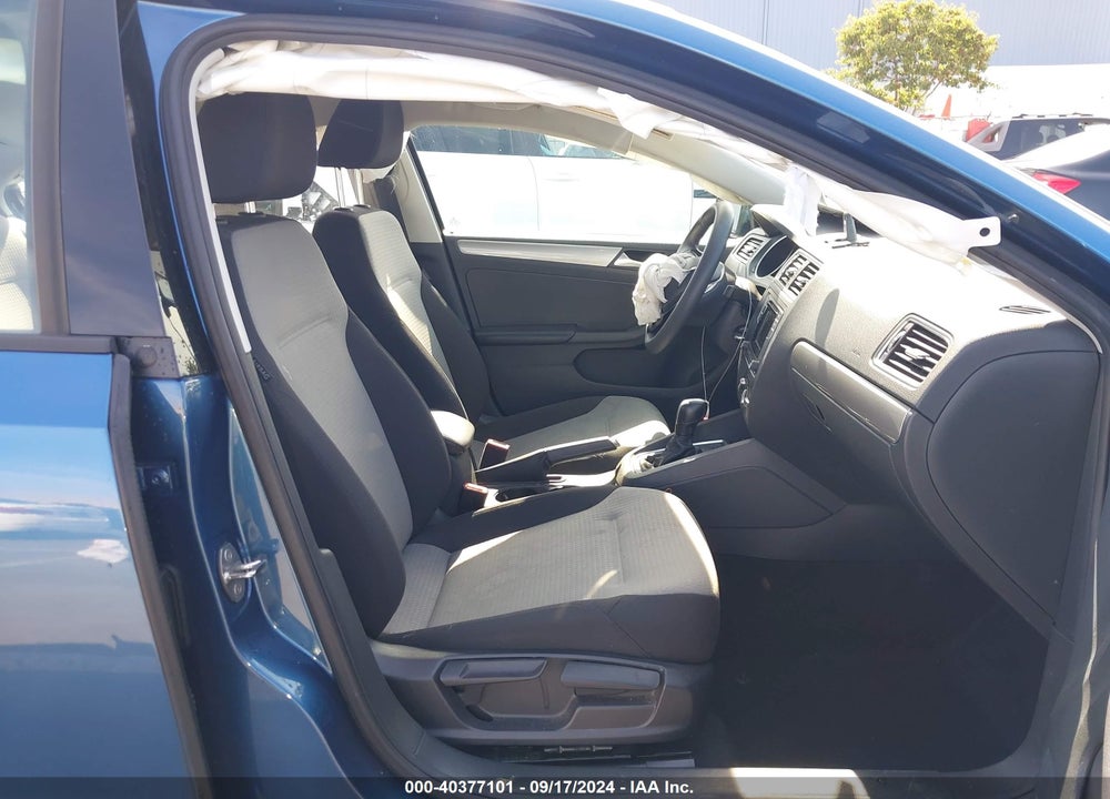 2018 VOLKSWAGEN JETTA 1.4T S VIN: 3VW2B7AJXJM236850