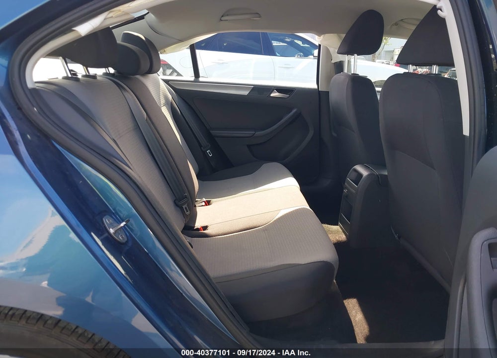 2018 VOLKSWAGEN JETTA 1.4T S VIN: 3VW2B7AJXJM236850