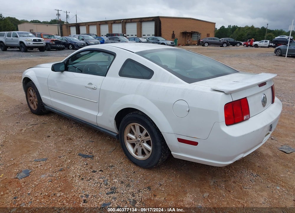 2007 FORD MUSTANG V6 DELUXE/V6 PREMIUM VIN: 1ZVFT80N575211443
