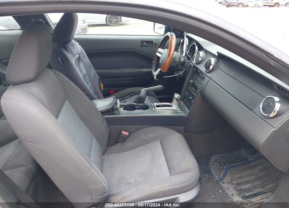 2007 FORD MUSTANG V6 DELUXE/V6 PREMIUM VIN: 1ZVFT80N575211443