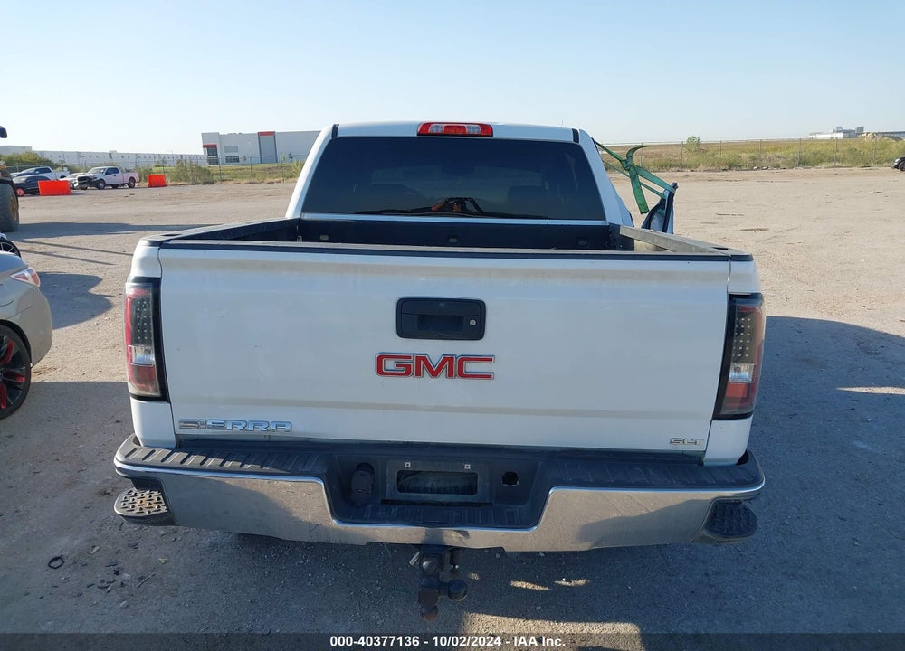 2018 GMC SIERRA 1500 SLT VIN: 3GTU2NEC4JG640303