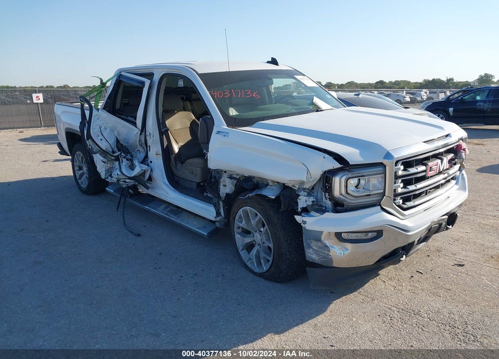 2018 GMC SIERRA 1500 SLT VIN: 3GTU2NEC4JG640303