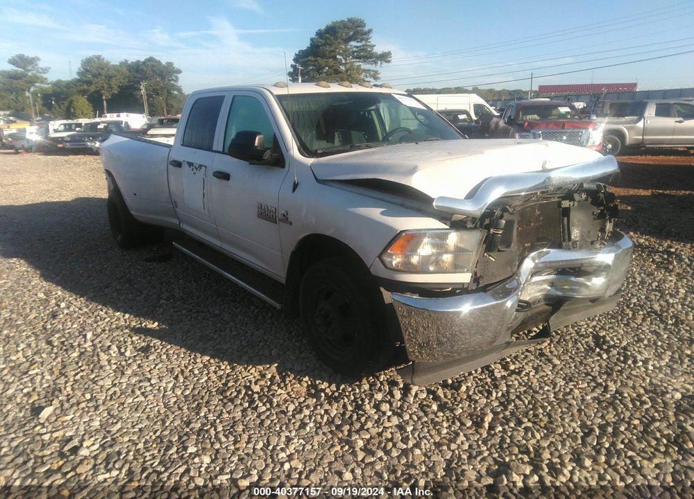 2016 RAM 3500 TRADESMAN VIN: 3C63RPGL1GG139756