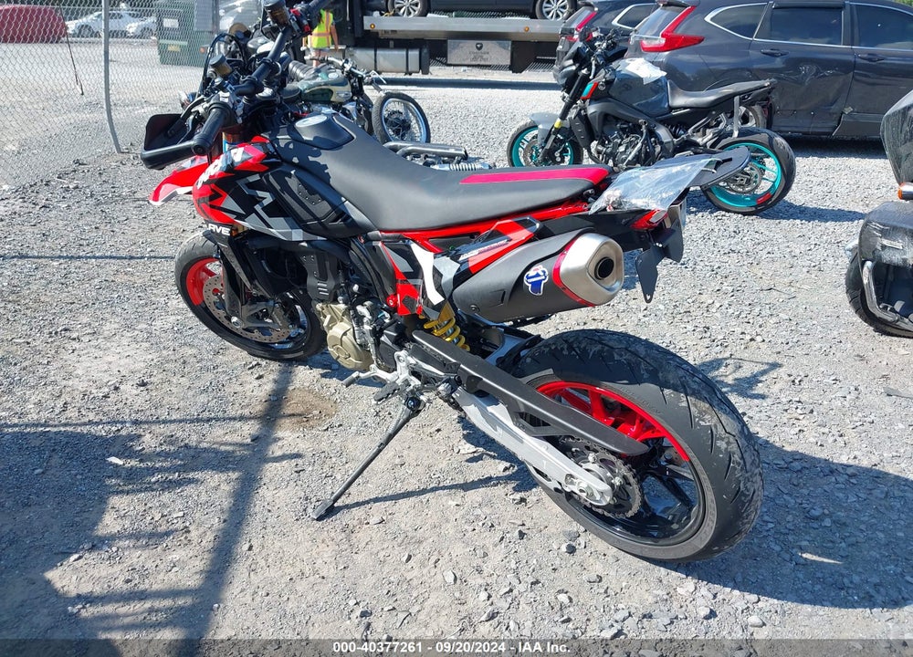 2025 DUCATI HYPERMOTARD VIN: ZDMBAS2N8SB002620